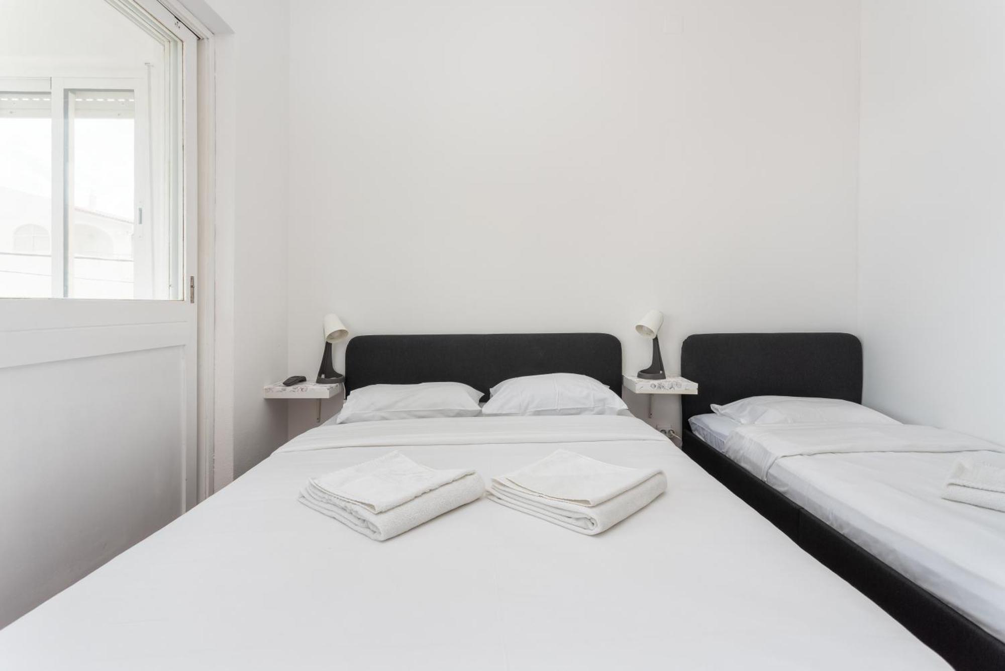 Blife Faro Beach Hostel & Rooms Экстерьер фото