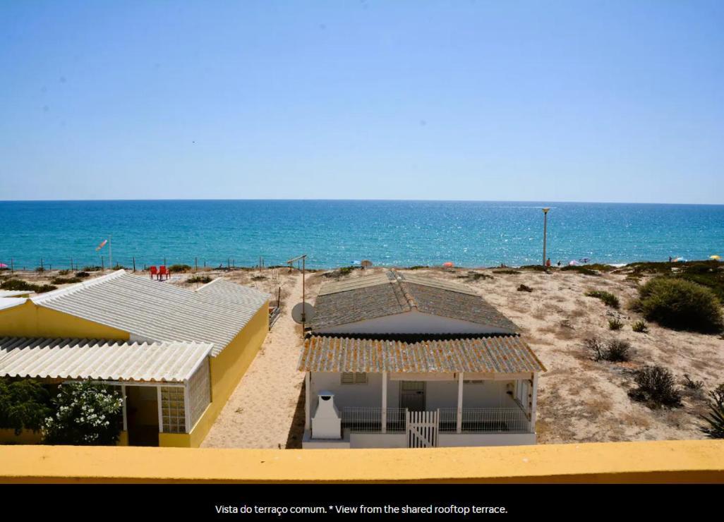 Blife Faro Beach Hostel & Rooms Экстерьер фото